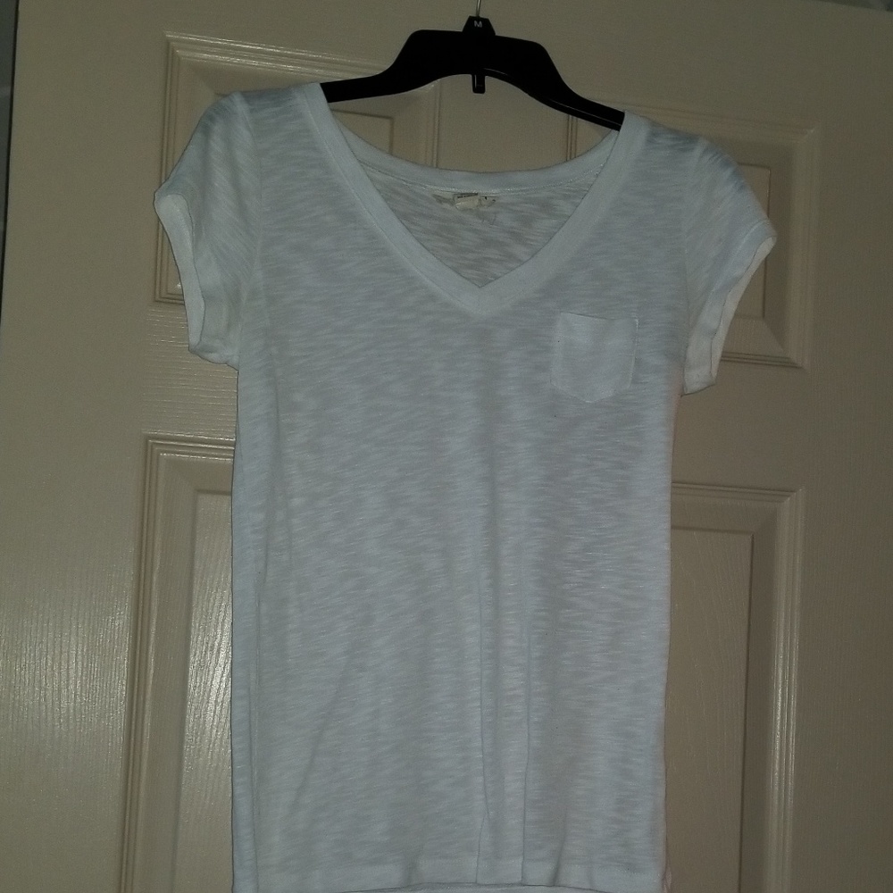 V neck tshirt